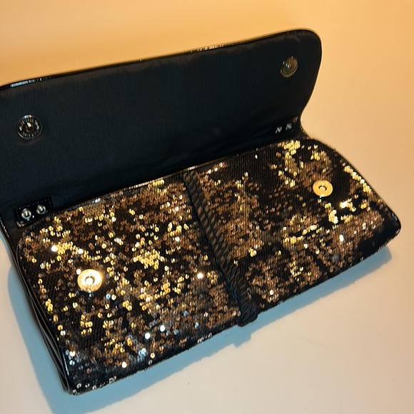 White House Black Market Sequin Clutch - Picture 3 of 6